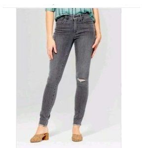 Universal Thread High Rise Skinny Size 8